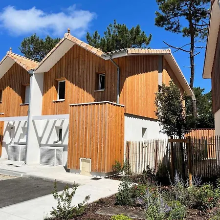 Villa Résidence Cano - Maison 4 Pièces Neuve, à Louer à Deux Pas Des Plages Sud Mae-2741